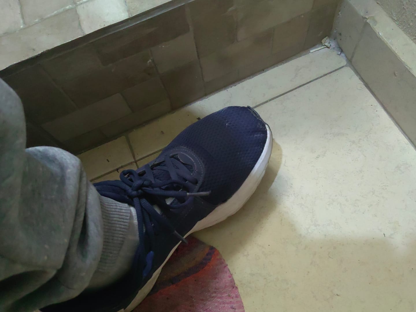 Customer photo review of Tenis 018 Negro Blanco