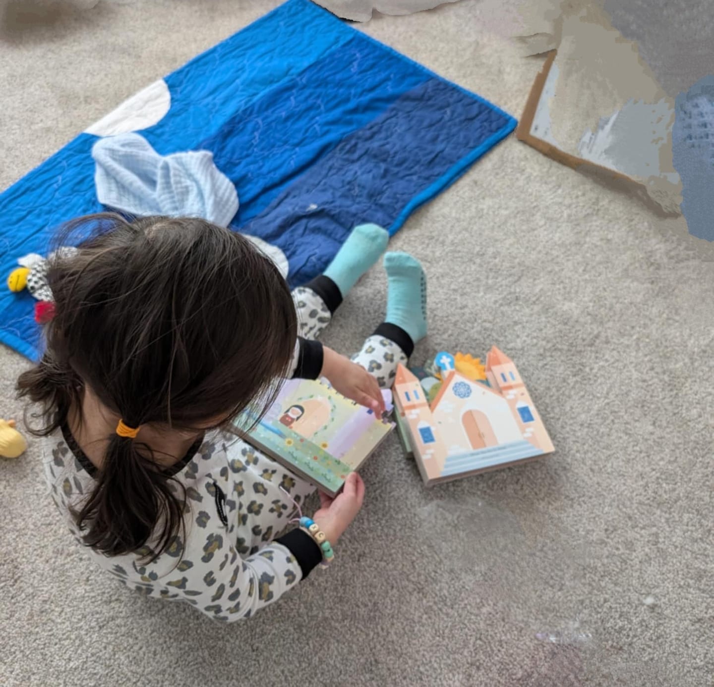 Customer photo review of The Interior Castle of St. Teresa of Avila: A Mini Catholic Primer shaped book