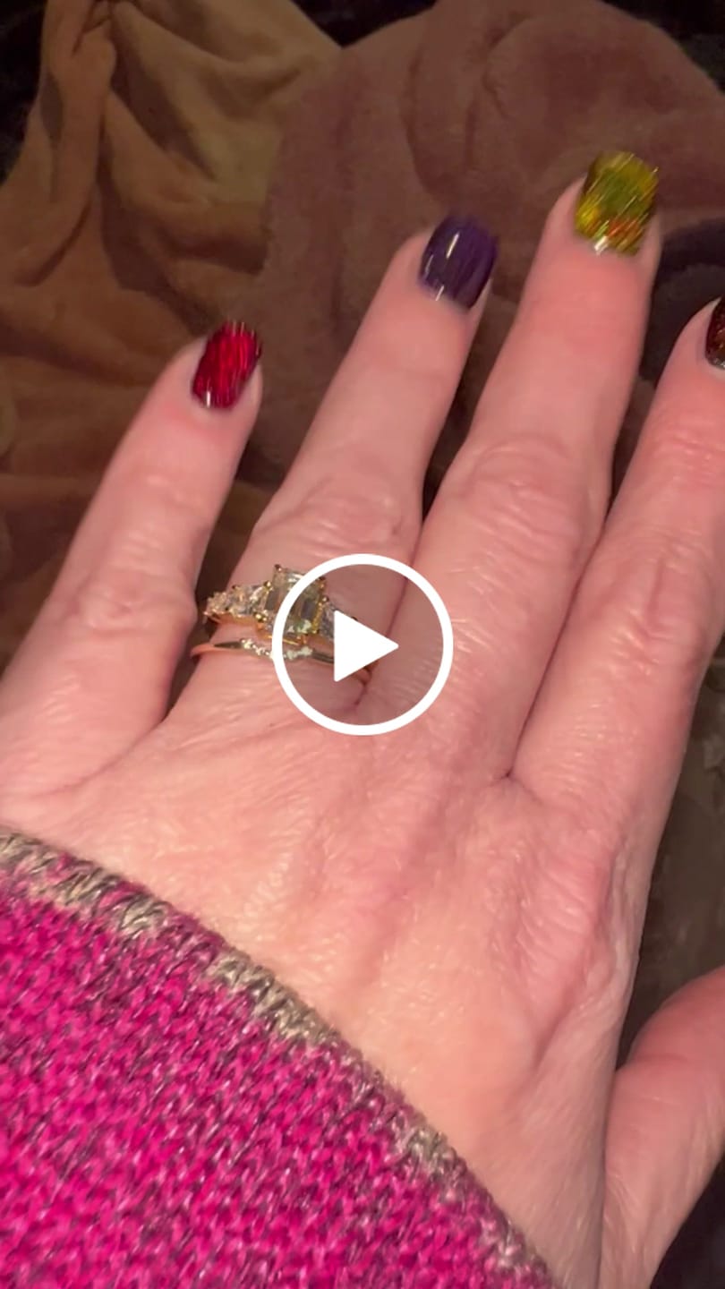 Customer video review of The Nora Jane