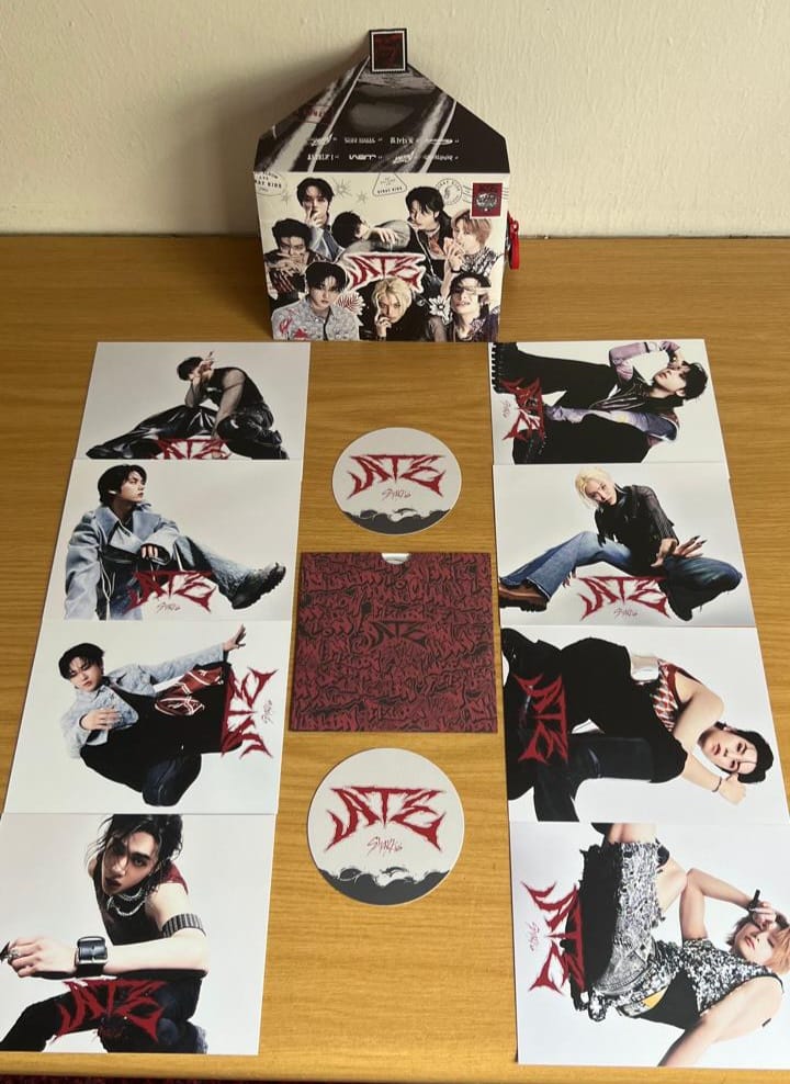 Customer photo review of STRAY KIDS - ATE ALBUM LETTER VER RANDOM