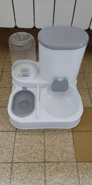 Customer photo review of Automatic Feeder and Drinker Bowl