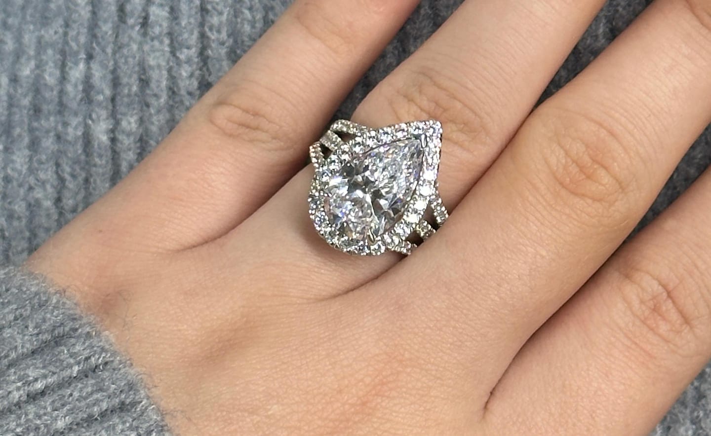 Customer photo review of Louily Vintage Split Shank Halo Pear Cut Engagement Ring In Sterling Silver