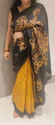 Customer photo review of Inverse Rhythm-Hand Batik Silk Saree
