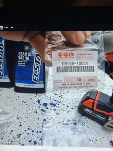 Customer photo review of Suzuki Outboard Oil Change Kit
