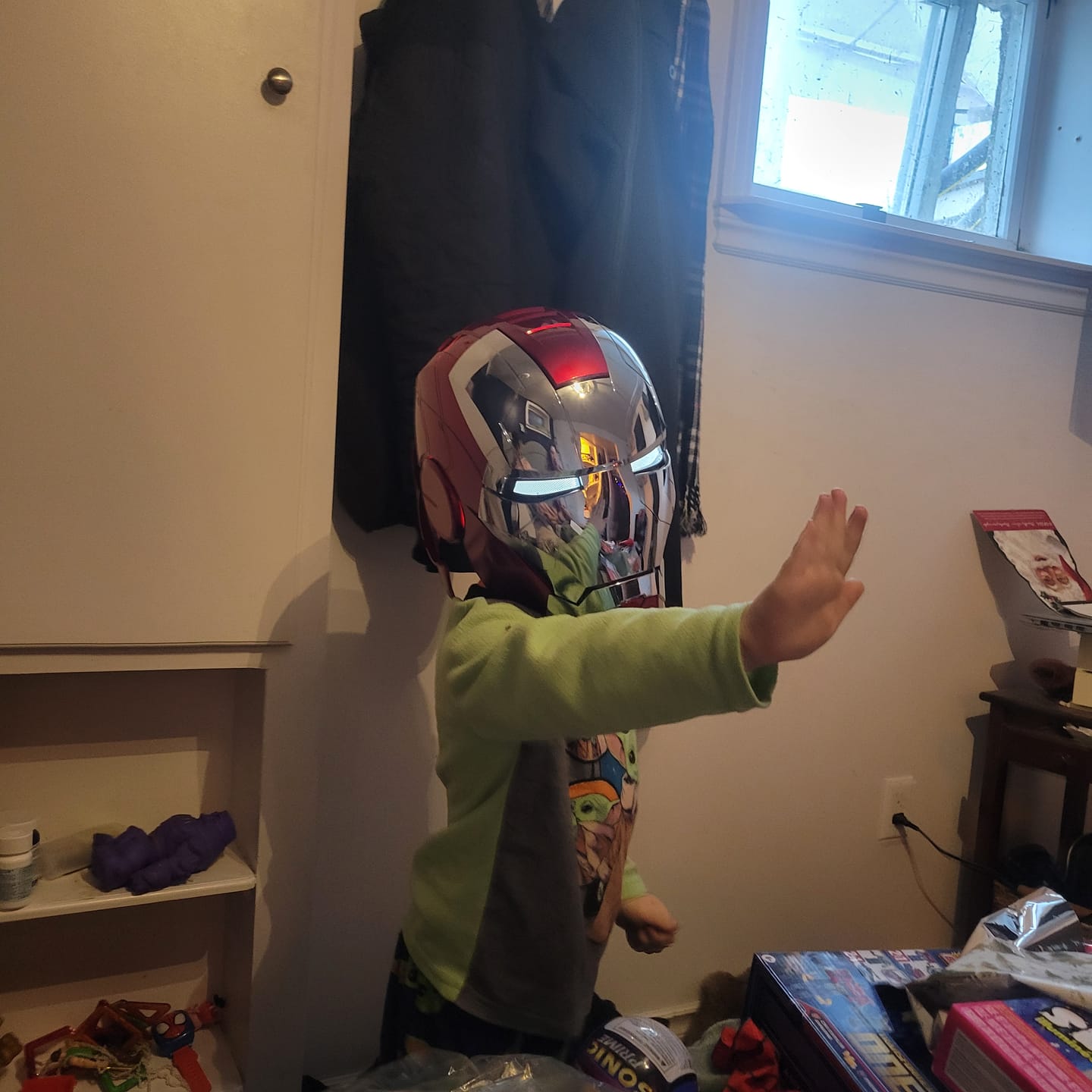 Customer photo review of US Stock(Thanksgiving Day Delivered in 7-10 days) | Autoking Mk5 ironman helmet |  Voice Control | 4/8 Multi-piece Opening