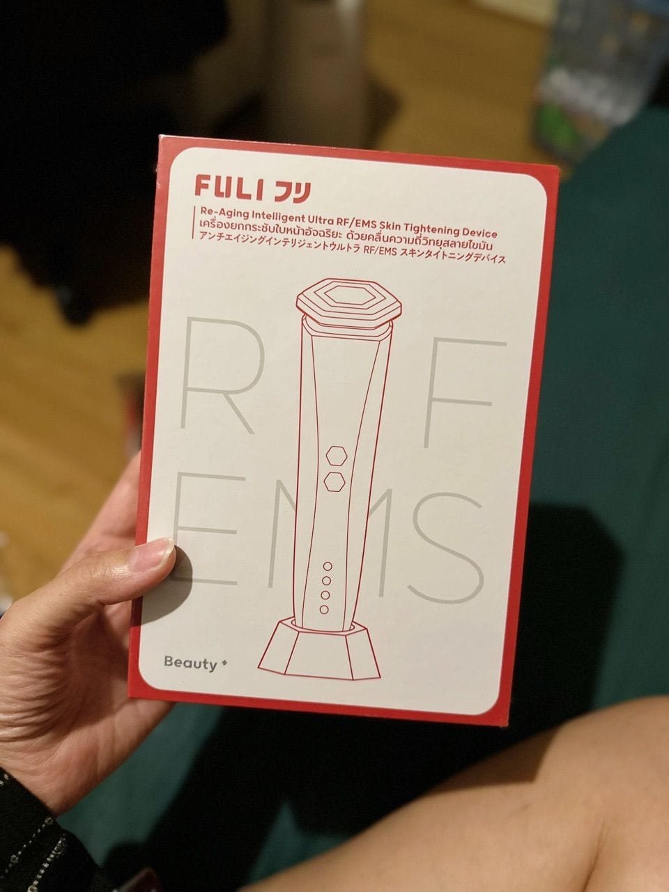 Customer photo review of Re-Aging เครื่องยกกระชับใบหน้า ด้วยคลื่นความถี่วิทยุสลายไขมัน Ultra RF/EMS | Re-Aging Ultra RF/EMS Skin Tightening Device