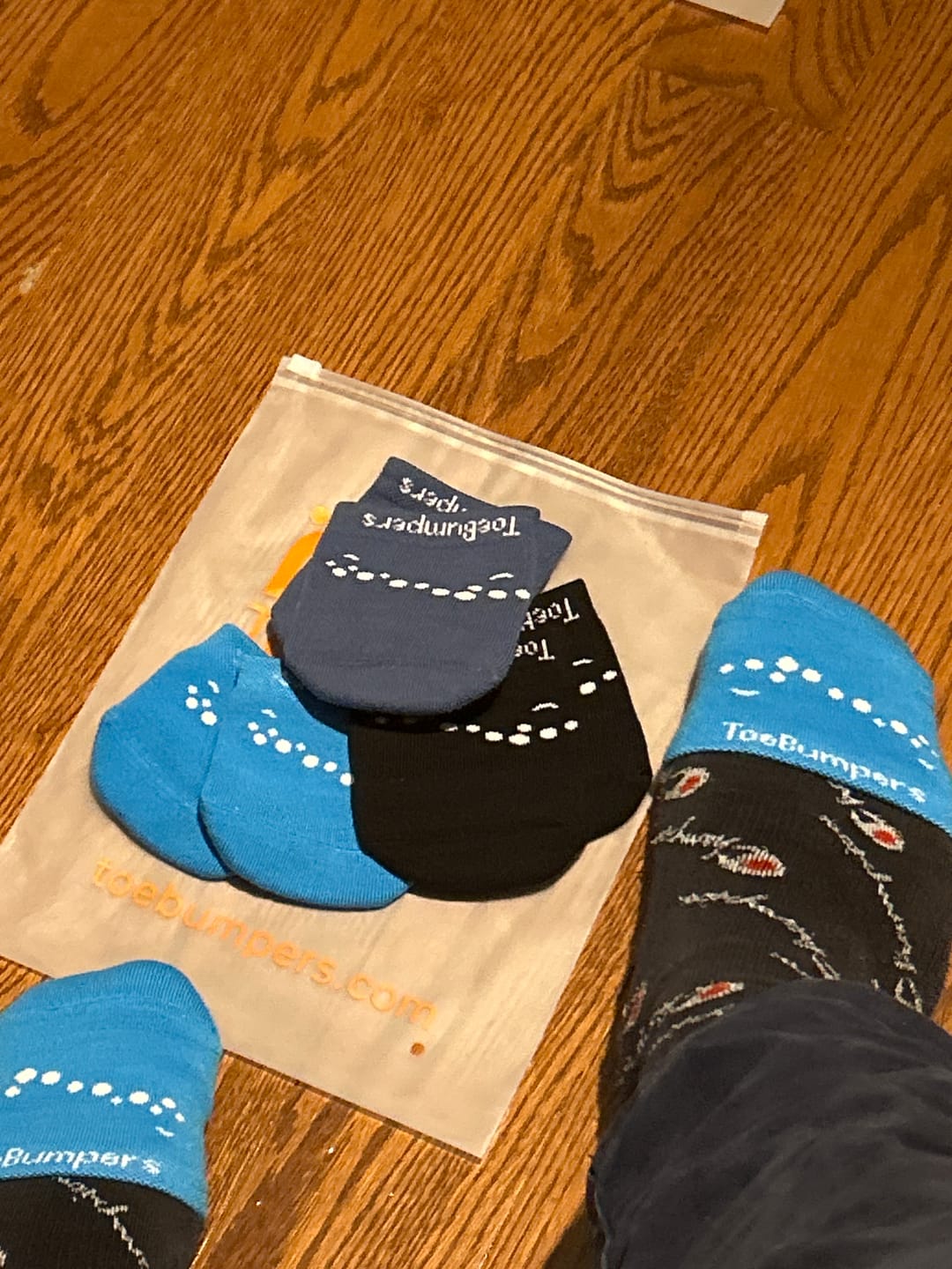 Customer photo review of Men's Running Toe-Cushioning Sock (3)