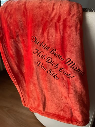 Customer photo review of Premium Wohndecke mit Namen