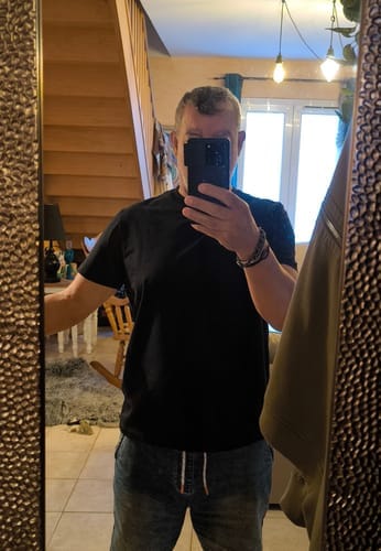 Customer photo review of Das Tech-T-Shirt – Schwarz