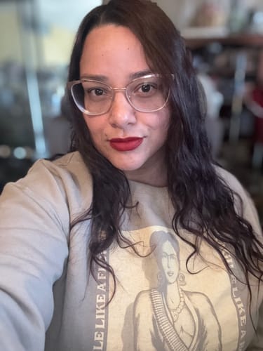 Customer photo review of Unisex Khaki Frida Bomb Sweatshirt