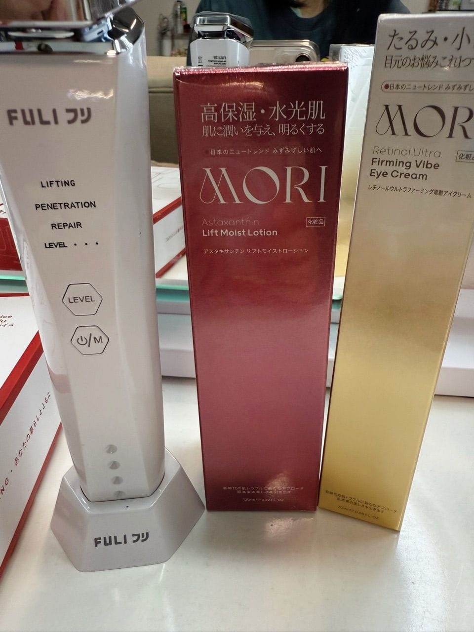 Customer photo review of Re-Aging เครื่องยกกระชับใบหน้า ด้วยคลื่นความถี่วิทยุสลายไขมัน Ultra RF/EMS | Re-Aging Ultra RF/EMS Skin Tightening Device