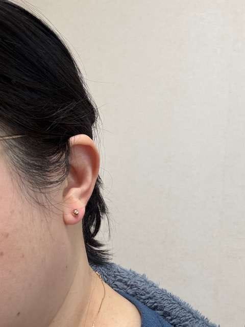 Customer photo review of 14K Gold Ball Cartilage Earring 2mm/2.5mm/3mm/4mm/5mm/6mm 20G