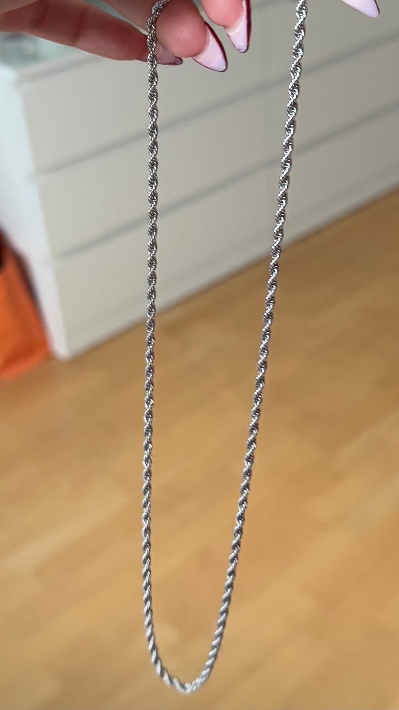 Customer photo review of CLEAN ROPE CHAIN. - 3MM WHITE GOLD
