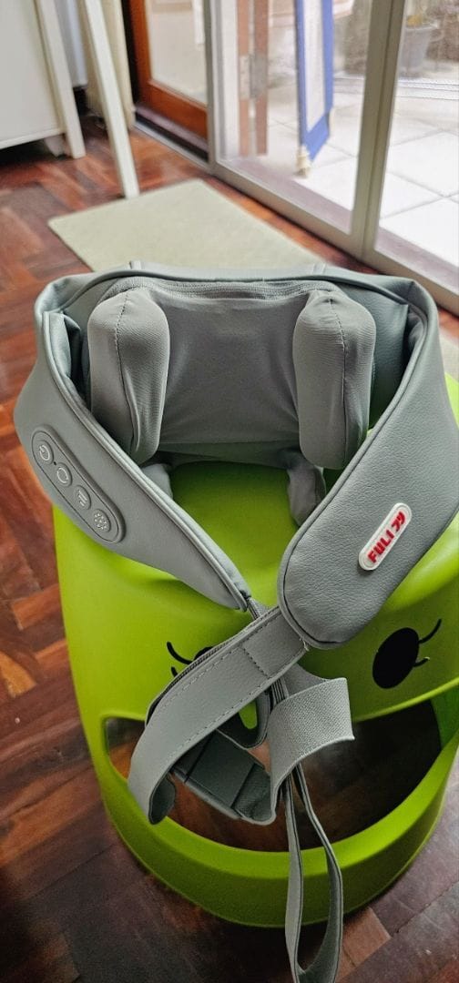 Customer photo review of เครื่องนวดคอ บ่า ไหล่ ไฟฟ้า | Neck and Shoulder Massager