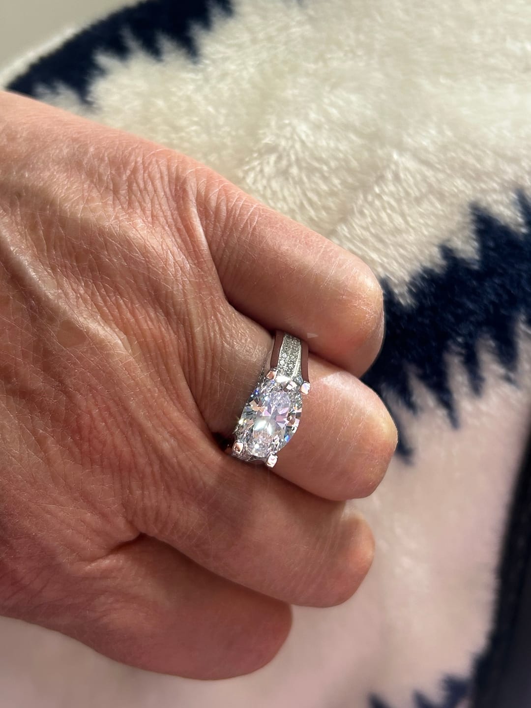 Customer photo review of Solarii New Arrived 5.0ct Oval Cut Engagement Ring