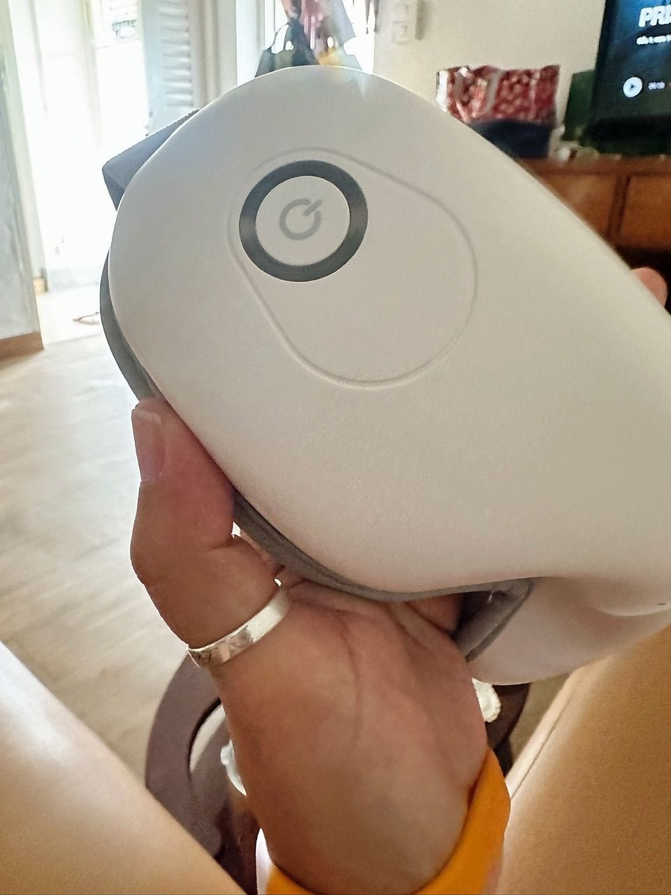 Customer photo review of เครื่องนวดตา รุ่น Lite | Eye Massager Lite