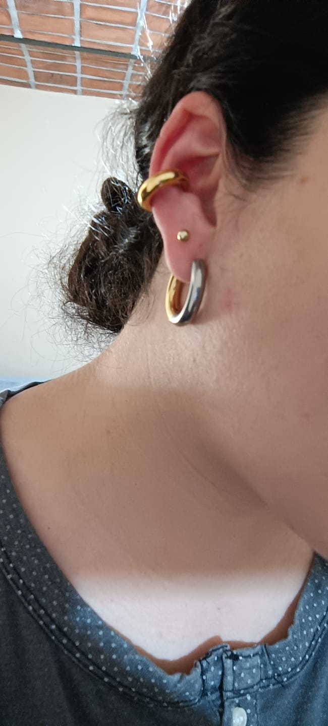 Customer photo review of Chunky Ear Cuff