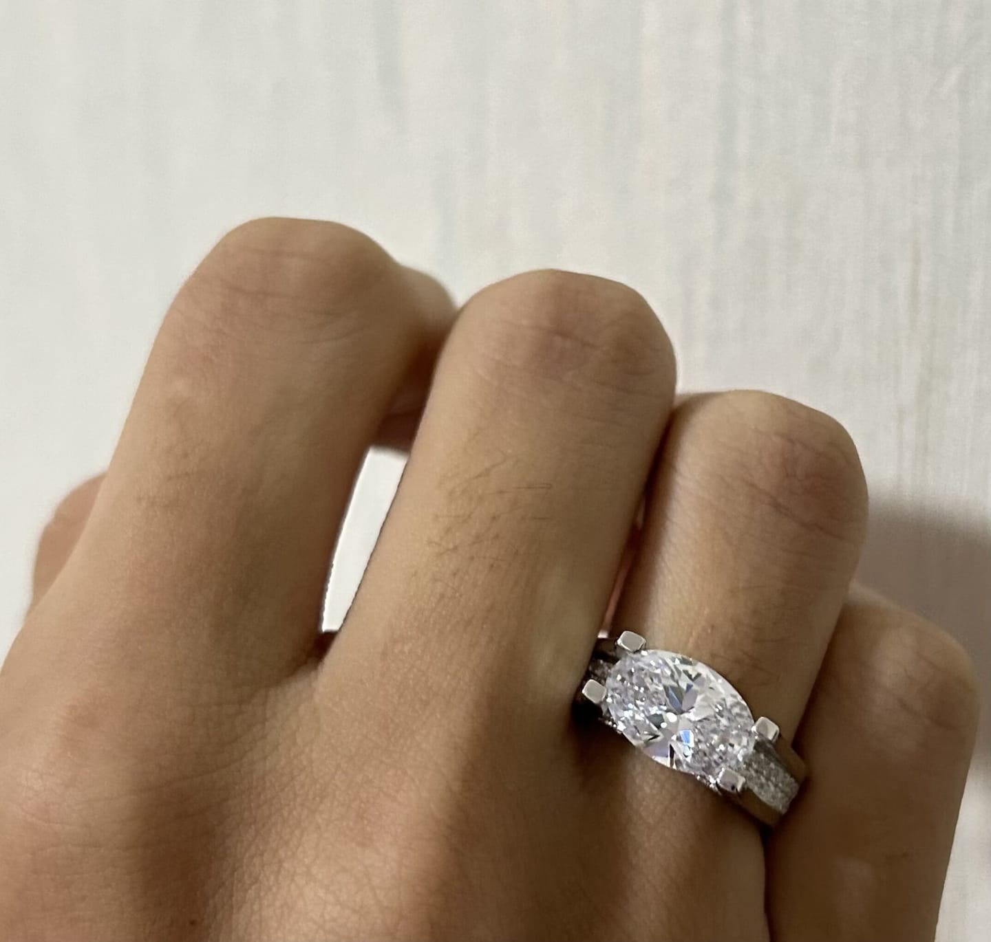 Customer photo review of Solarii New Arrived 5.0ct Oval Cut Engagement Ring