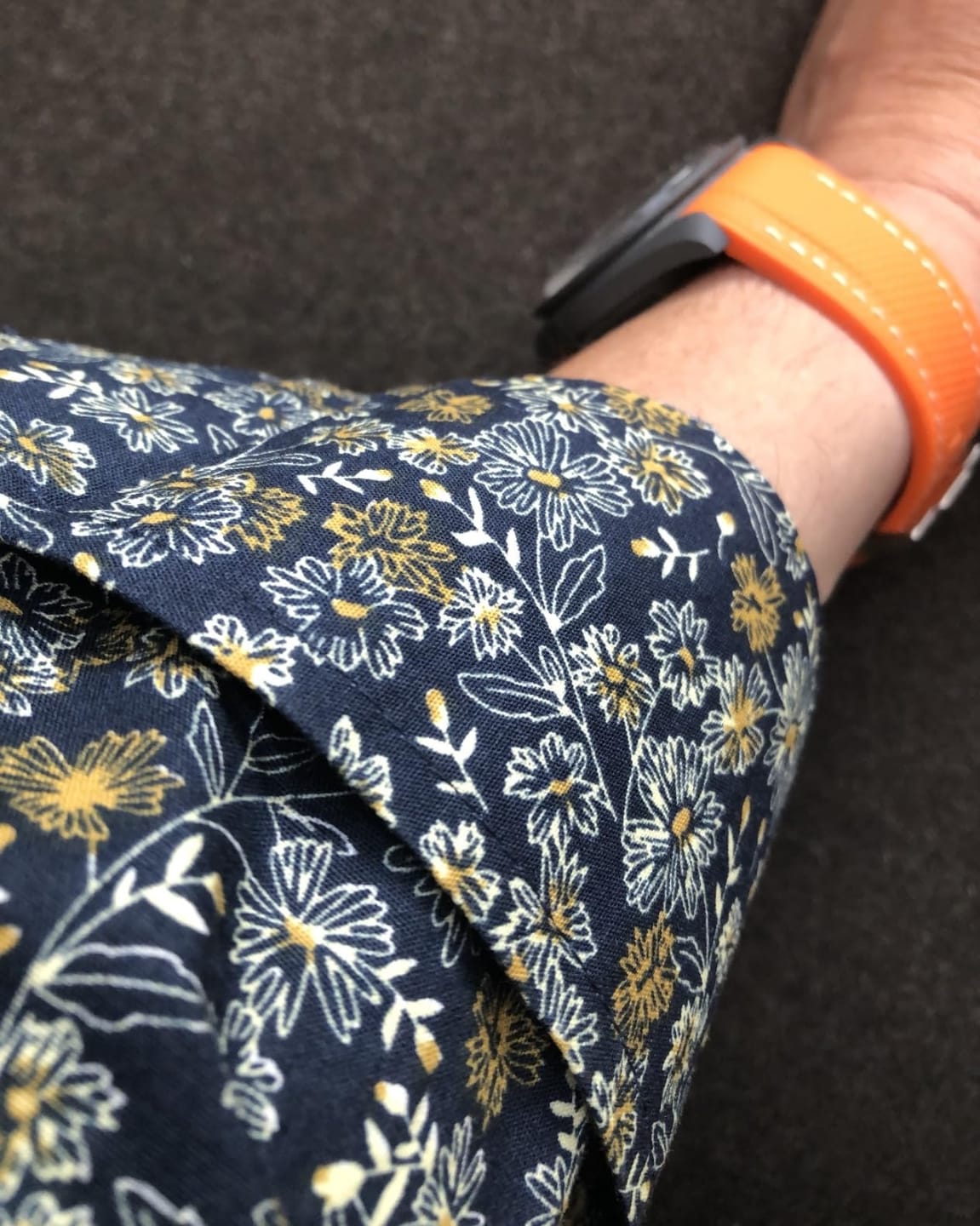 Customer photo review of Herren Langarmhemd mit Vintage-Blumenmuster