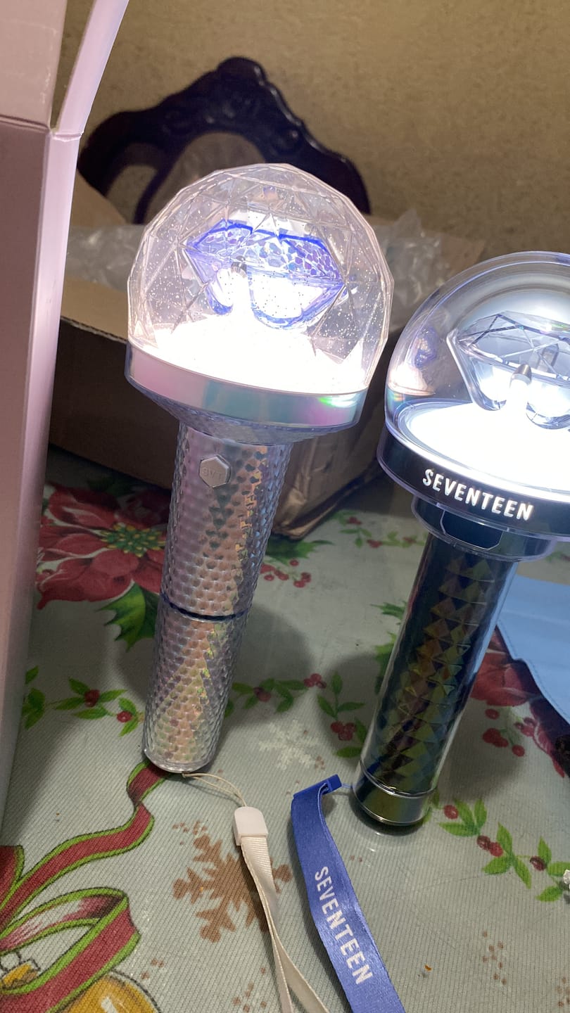 Customer photo review of SEVENTEEN - OFFICIAL LIGHT STICK VER.3