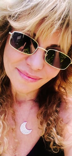 Customer photo review of lipstick farrah - limited edition