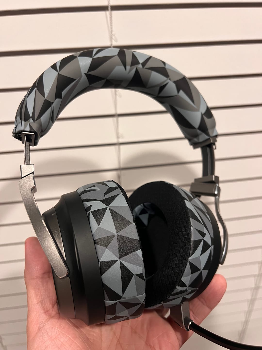 Customer photo review of Corsair Virtuoso Silicone Headband Cover - WC BandZ Virtuoso