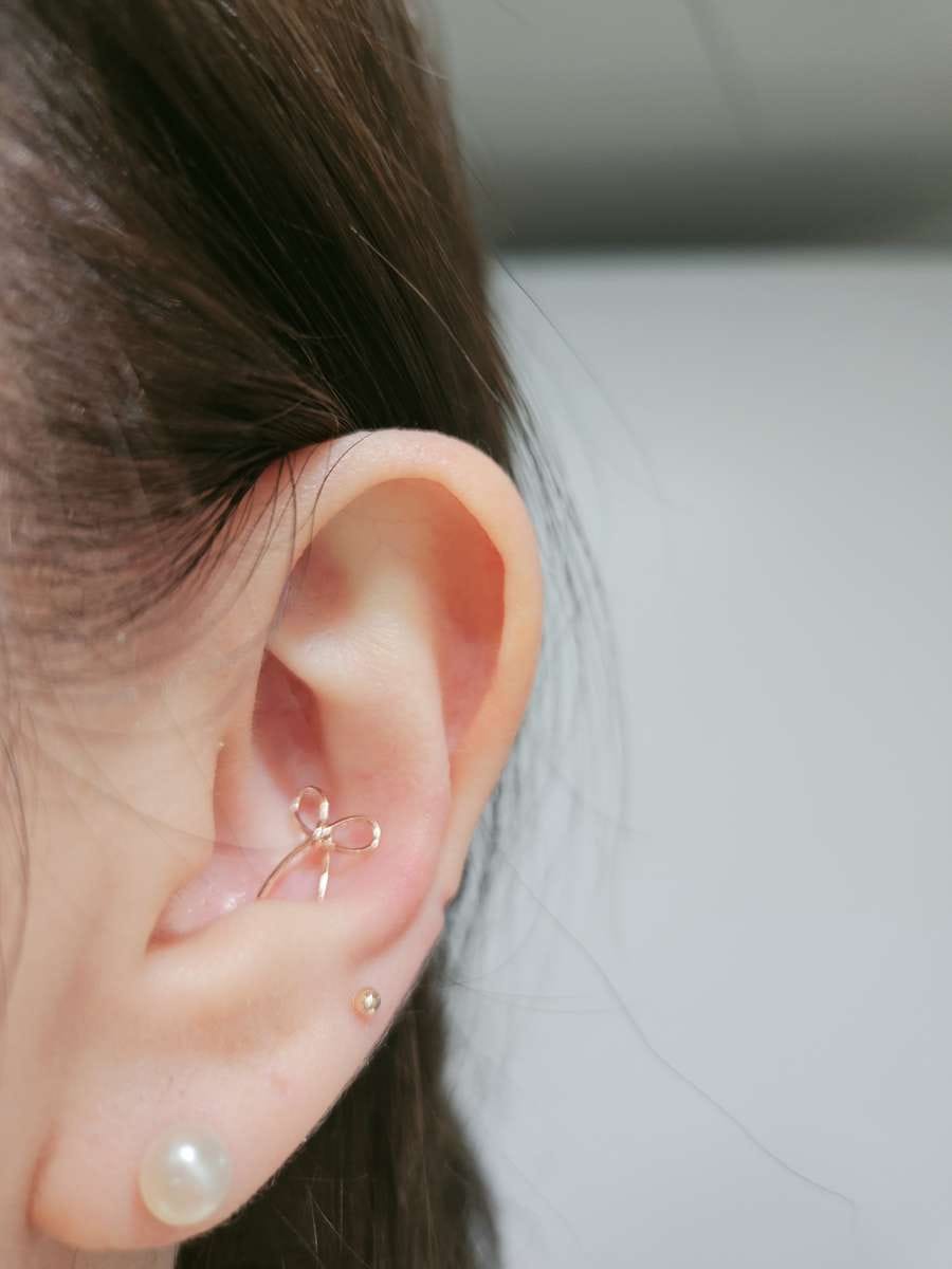 Customer photo review of 14K Gold Ball Cartilage Earring 2mm/2.5mm/3mm/4mm/5mm/6mm 20G