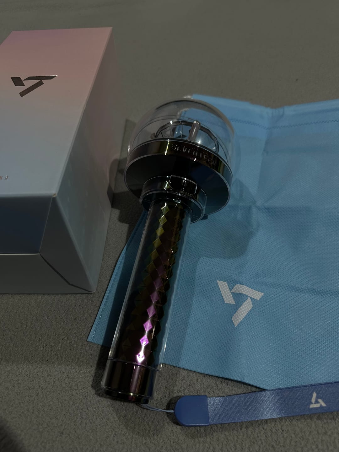 Customer photo review of SEVENTEEN - OFFICIAL LIGHT STICK VER.3