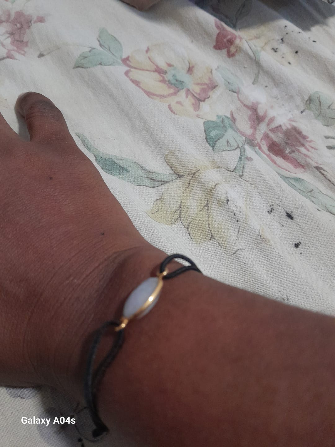 Customer photo review of Bracelet de lithothérapie en PIERRE DE LUNE
