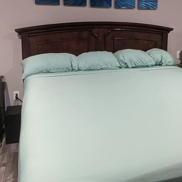 Customer photo review of 6-Piece Bamboo Sheet Set