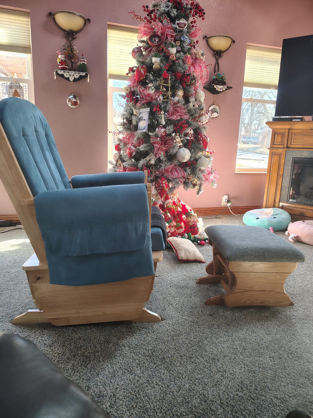 Customer photo review of Gliding Ottoman