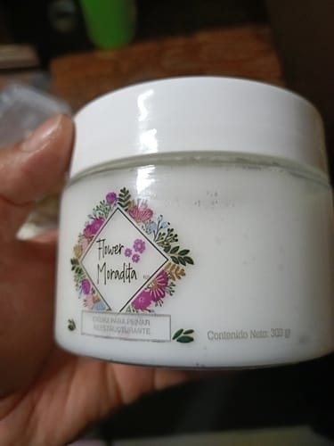 Customer photo review of Crema reparadora para peinar
