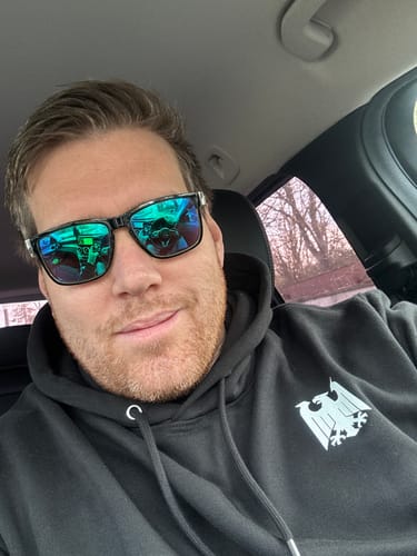 Customer photo review of Hoodie - Black - Adler