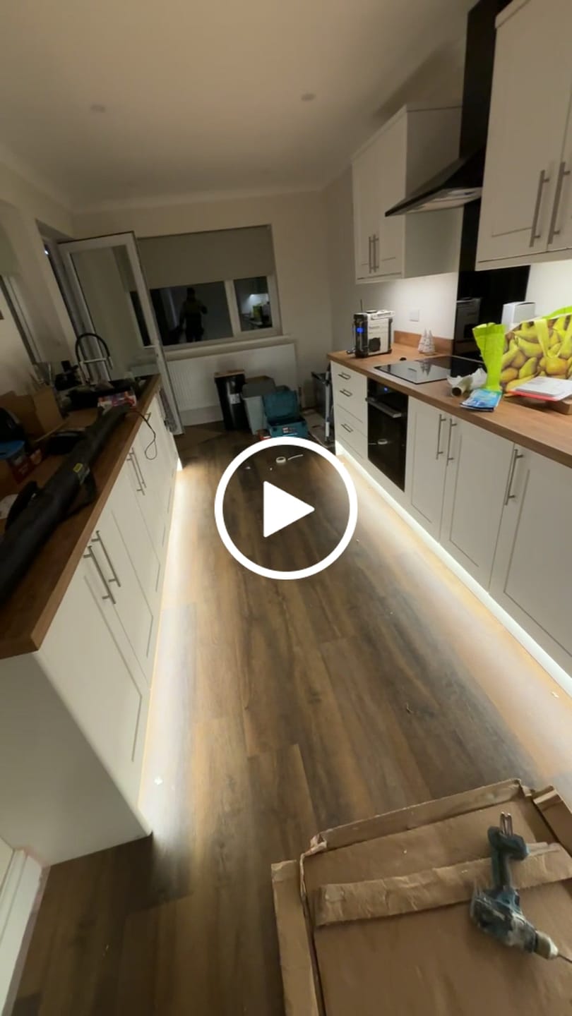 Customer video review of Bespoke Cut- Upto 20M Super Length Continues Run LED COB Strip IP44 8W 3000K Warm White