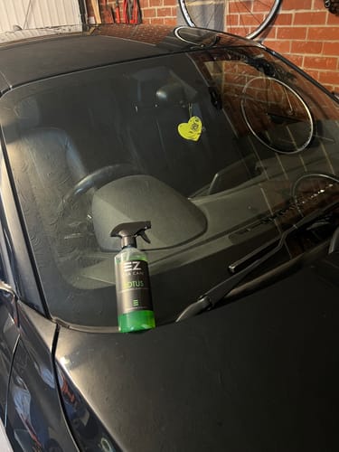 Customer photo review of Lotus - Hydrophobic Window & Glass Cleaner