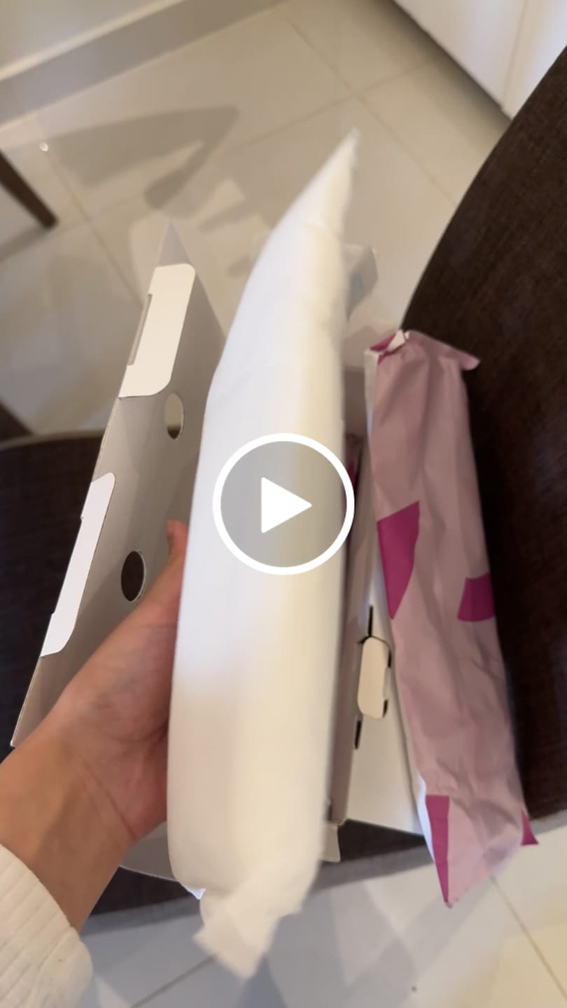 Customer video review of Frida Mom 2-in-1 Postpartum Absorbent Perineal Ice Maxi Pads
