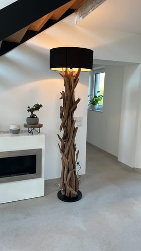 Customer photo review of ExotischerLeben Stehlampe Bluma - Design Holz Lampe, Höhe 180 cm, Handarbeit aus Treibholz, E27, Nachhaltig