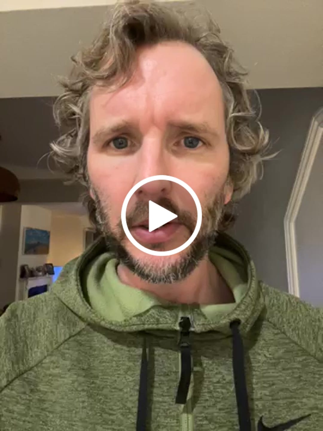 Customer video review of Axel O