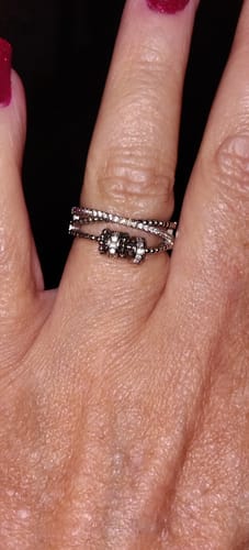 Customer photo review of Diamond Bead Fidget Ring Adjustable