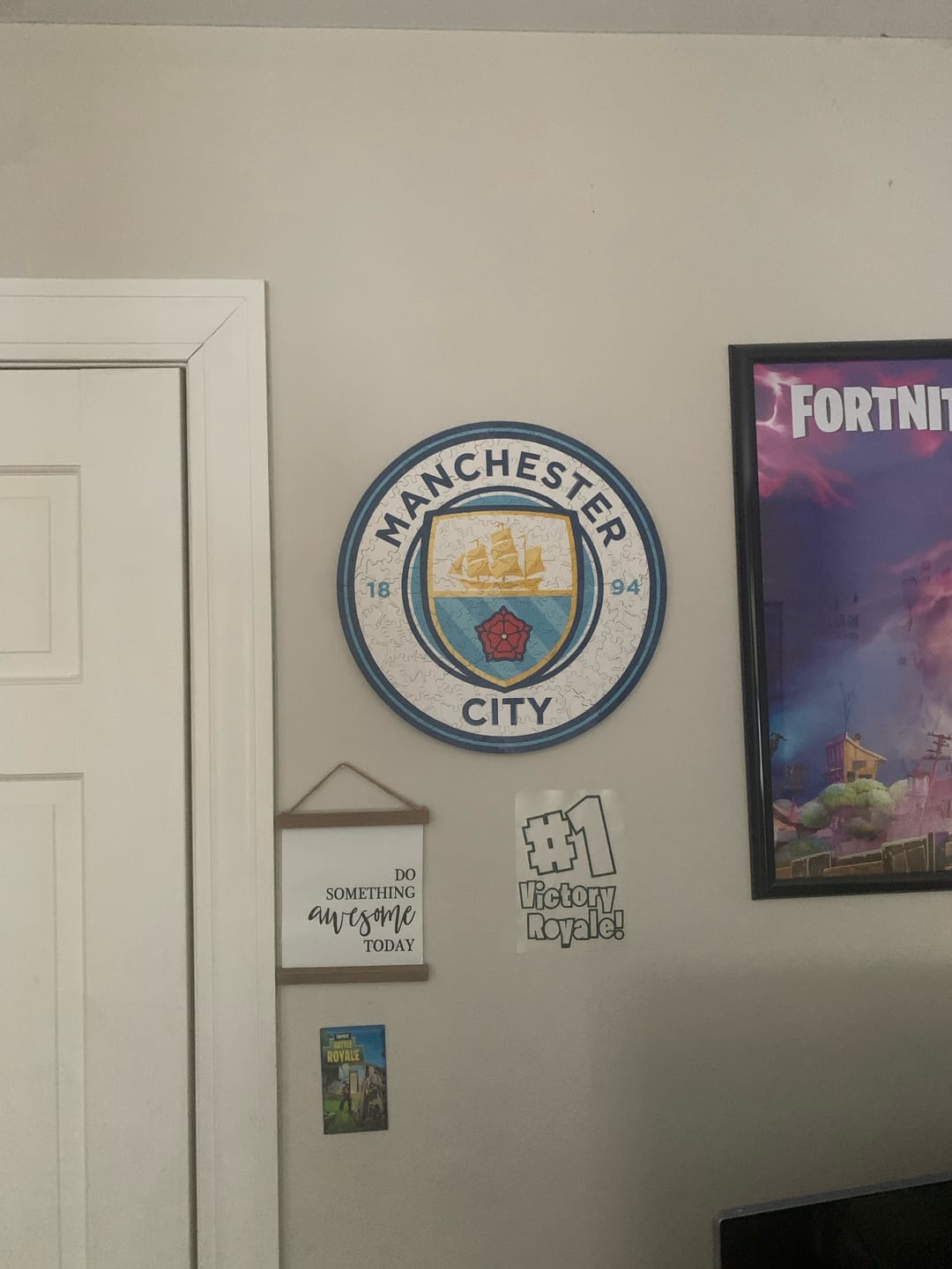 Customer photo review of Manchester City FC® Logo - Wooden Puzzle