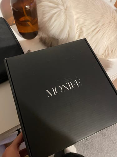 Customer photo review of Lyxig Gratitude box - Evighetsrosor - Ljusets Marmor