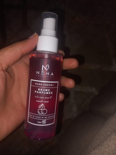 Customer photo review of Dark cherry