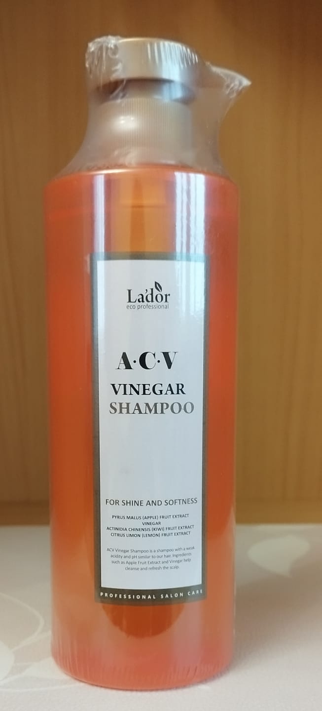 Customer photo review of Šampūns ar ābolu etiķi spīduma piešķiršanai matiem Lador ACV Vinegar Shampoo