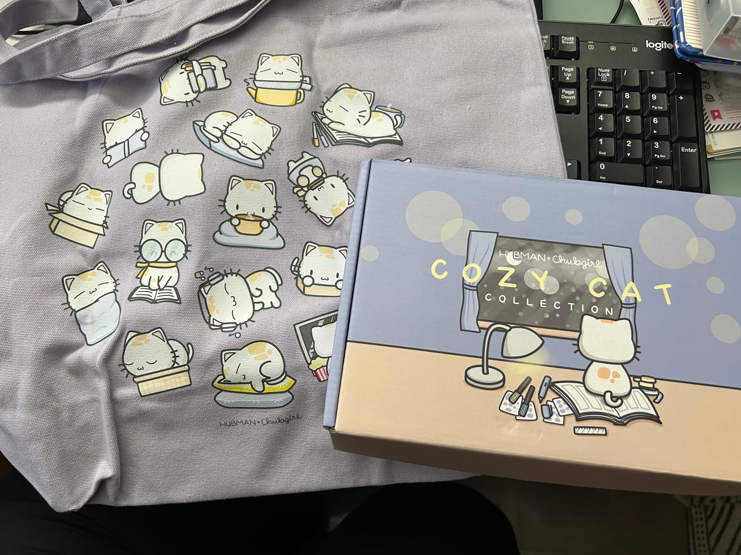 Customer photo review of (Pre-order) Cozy Cat Box Set