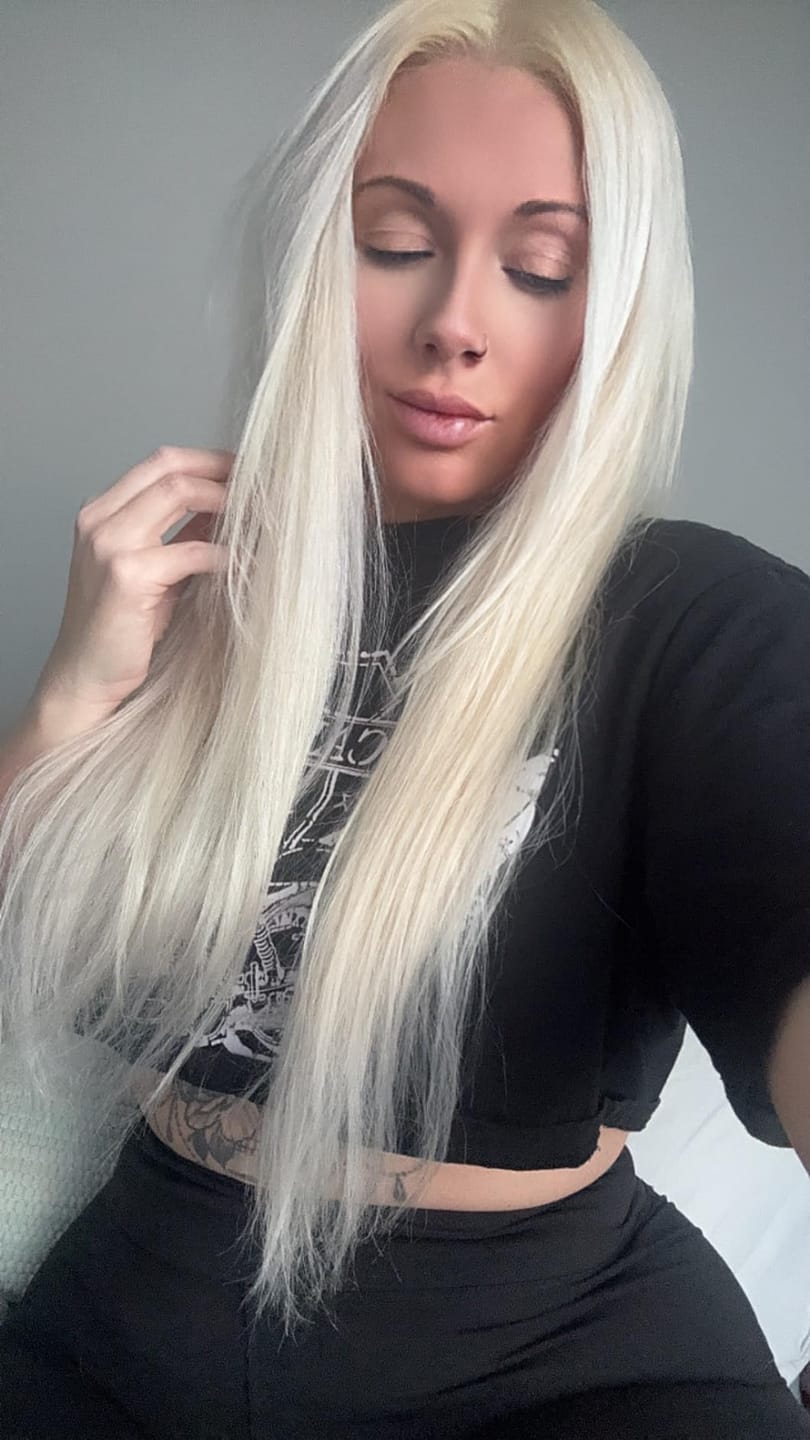 Customer photo review of Flat Silk Weft Virgin Human Hair Extensions White Blonde (#1000)