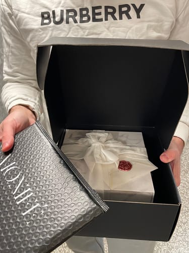 Customer photo review of Lyxig Gratitude box - Evighetsrosor - Ljusets Marmor