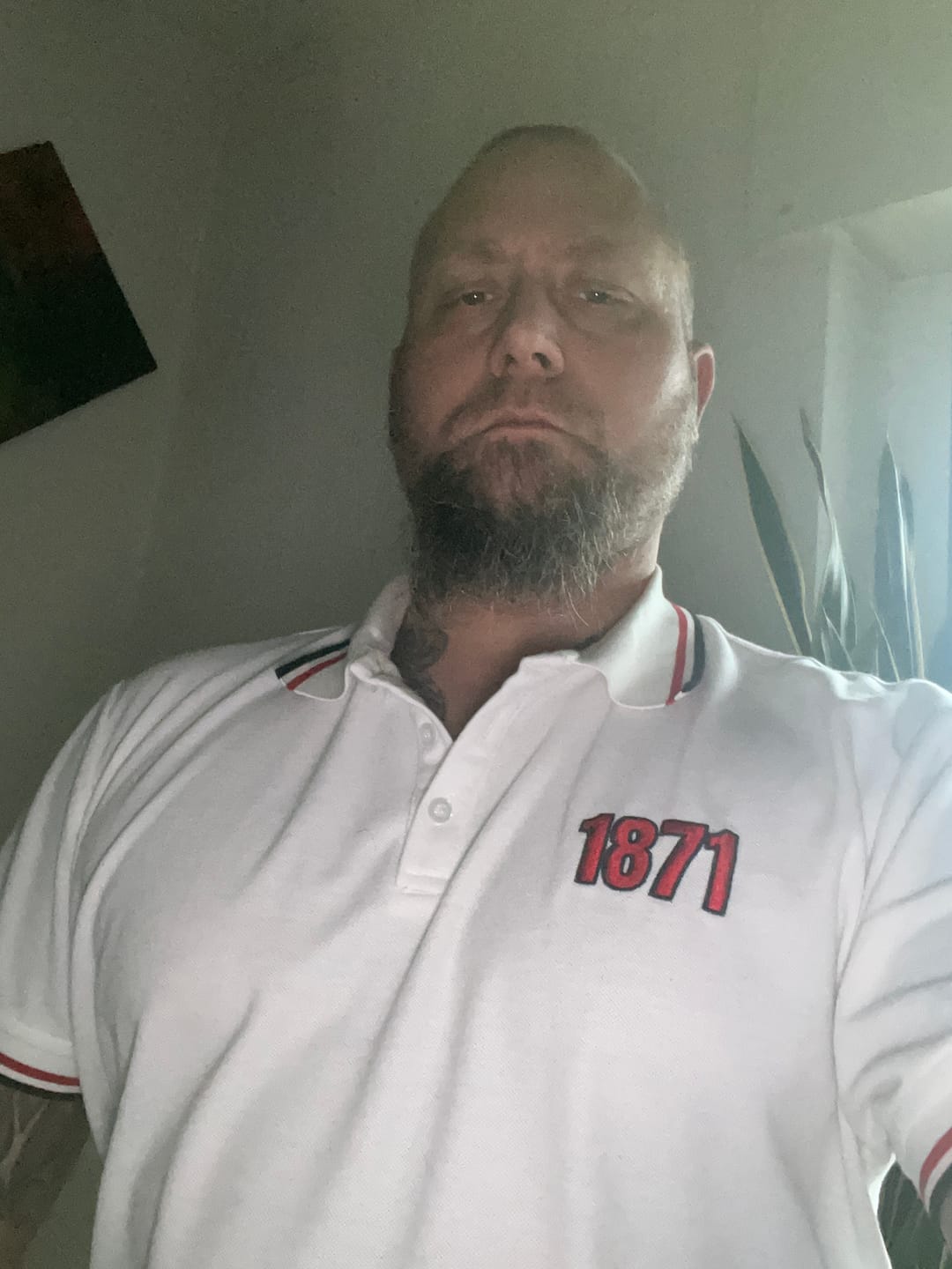 Customer photo review of Weißes Polo Shirt mit 1871 Stickerei, Deutsches Kaiserreich