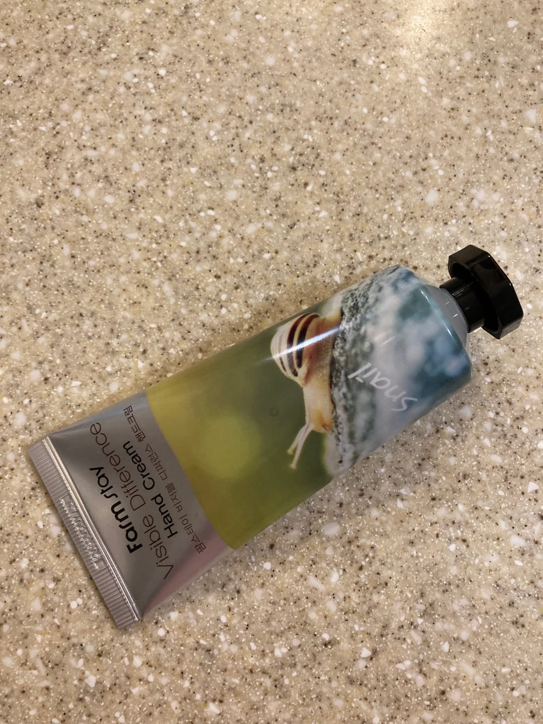 Customer photo review of Roku krēms ar gliemežu gļotu filtrātu Farmstay Visible Difference Snail Hand Cream