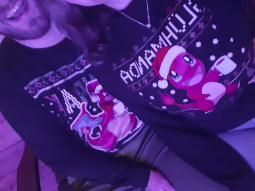 Customer photo review of GLÜHMANDA - Premium Sweater