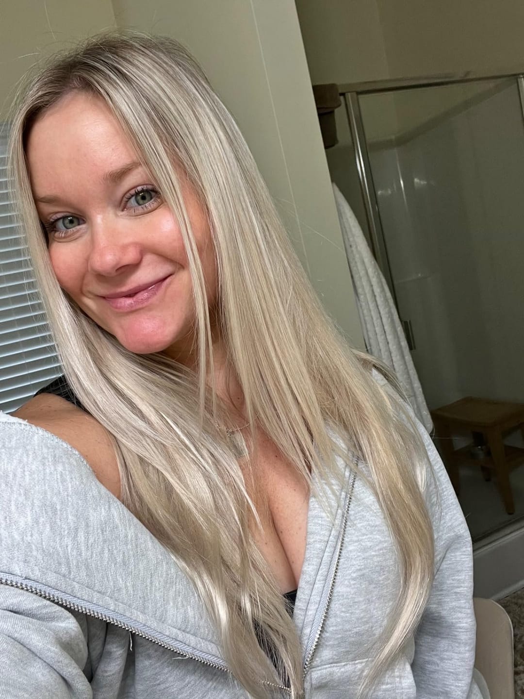 Customer photo review of Flat Silk Weft Virgin Human Hair Extensions White Blonde (#1000)